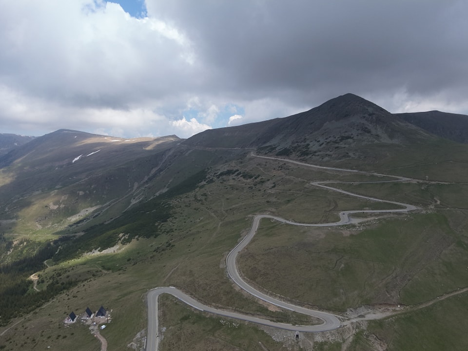 Transalpina se redeschide circulației rutiere pe sectorul Rânca–Curpăt, cu restricții de noapte