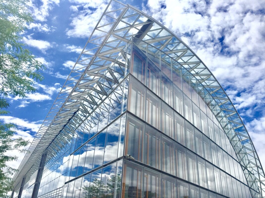 BEI sprijină peste 350.000 de IMM-uri europene în investiții pentru eficiență energetică