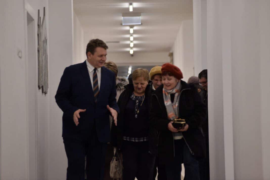 Sebeș investește în seniori: Proiect european pentru modernizarea Centrului de zi pentru vârstnici